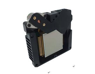 睿创微纳"超大面阵""超高灵敏度"国产最小尺寸热成像机芯亮相2016北京